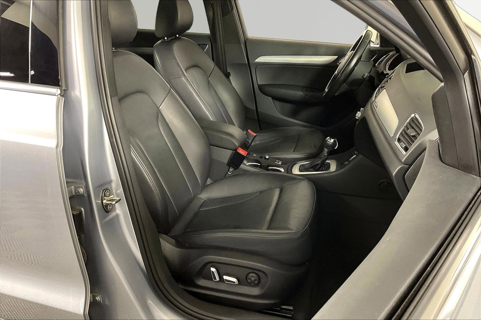 Used 2017 Audi Q3 2.0T Premium Plus AWD/4WD image 29