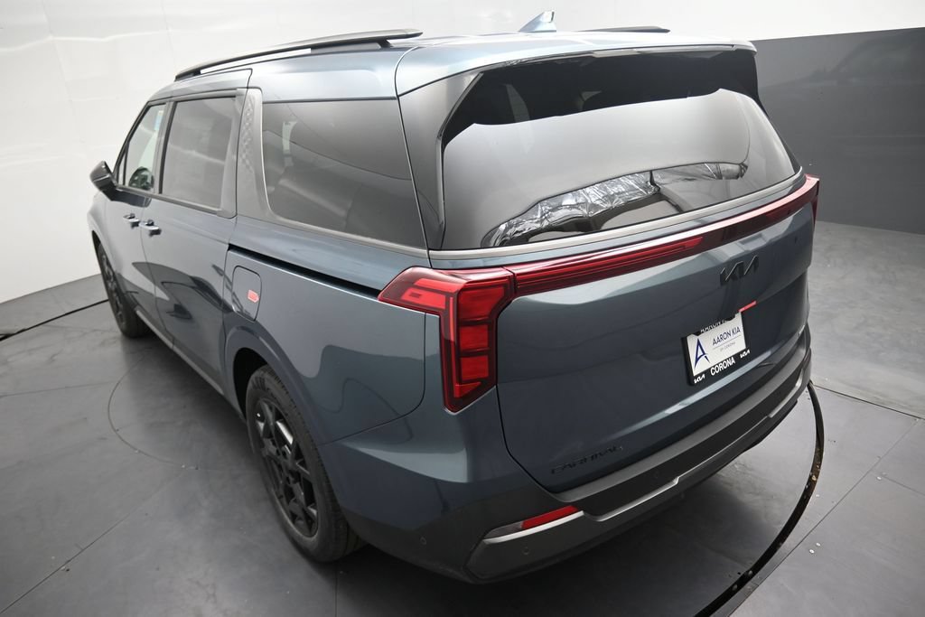 New 2026 Kia Carnival SX w/ SX Dark Edition Package FWD image 9
