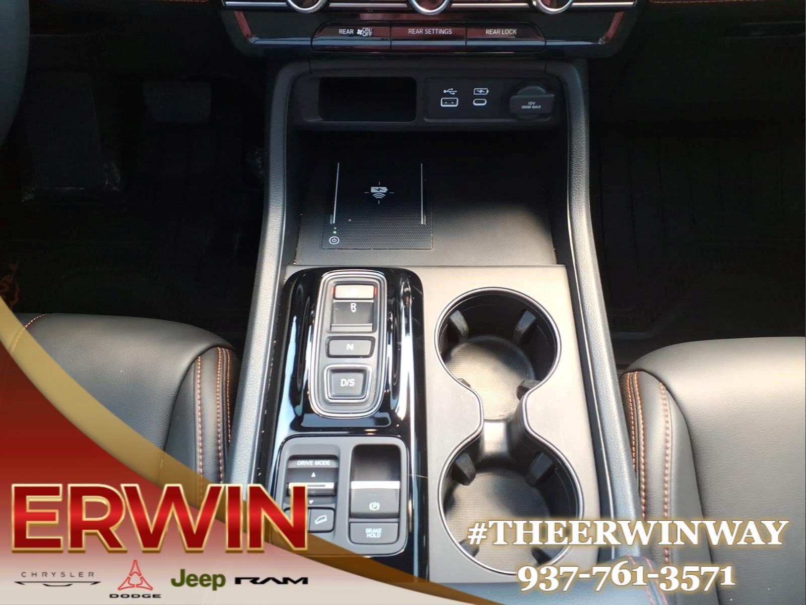 Used 2025 Honda Pilot TrailSport image 23