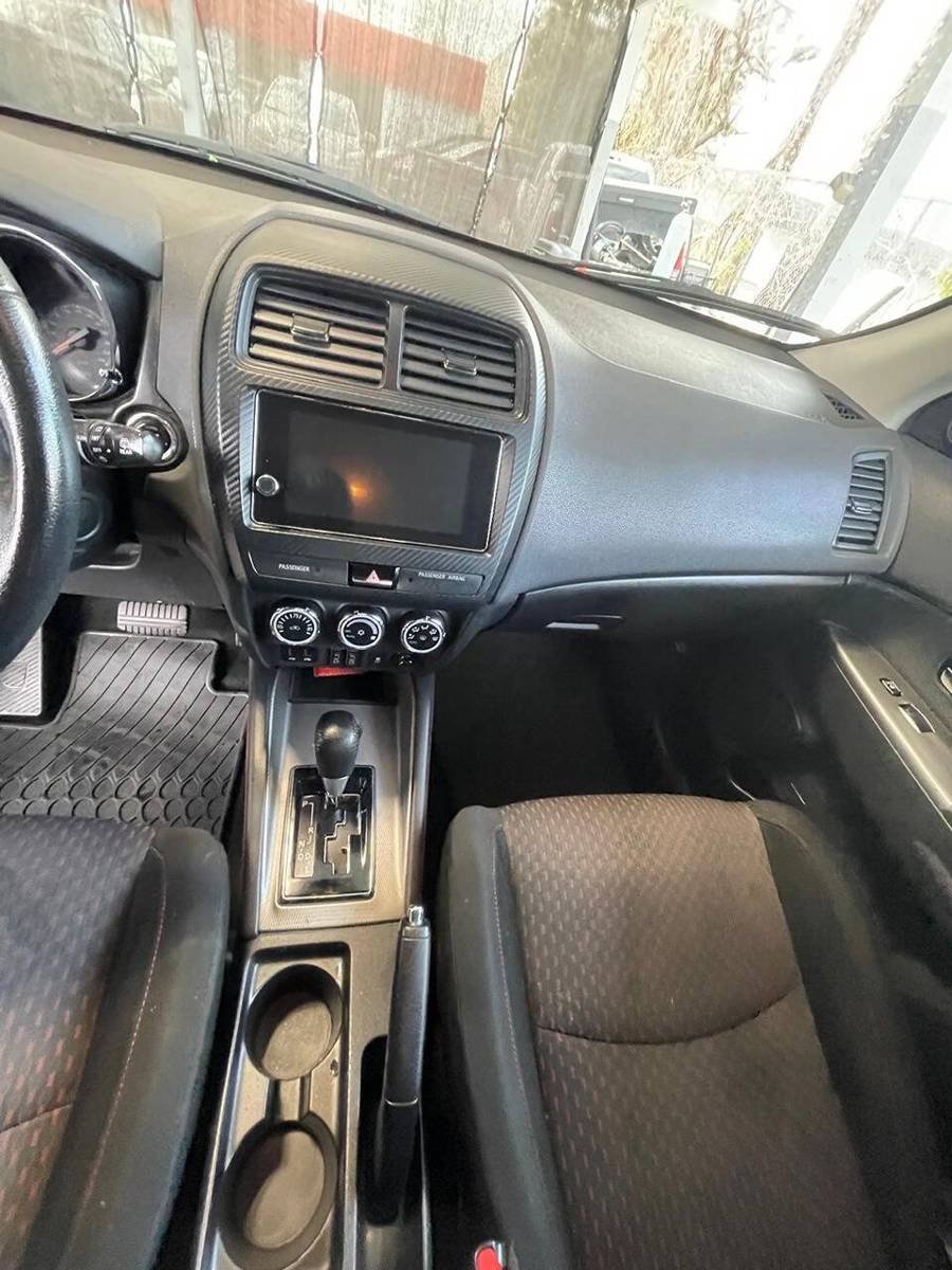 Used 2019 Mitsubishi Outlander Sport SE FWD image 15