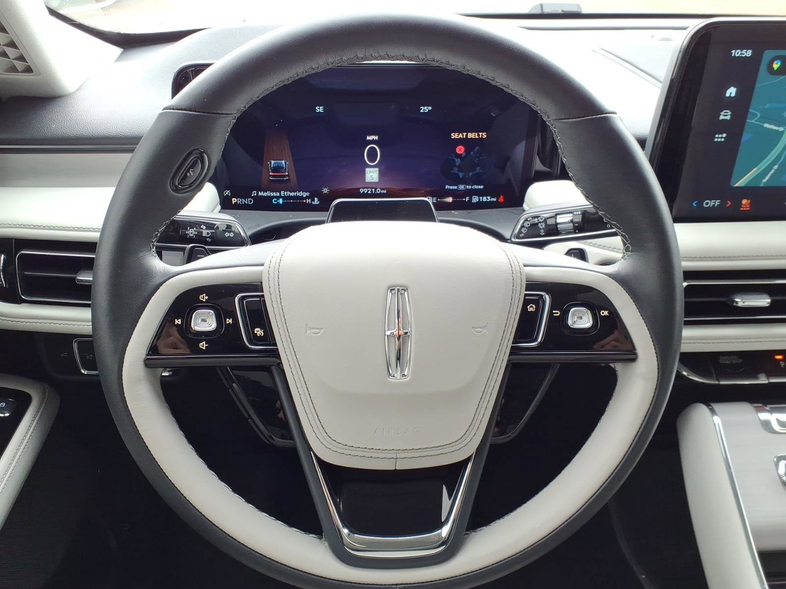 Used 2025 Lincoln Aviator Reserve w/ Illumination Package image 17