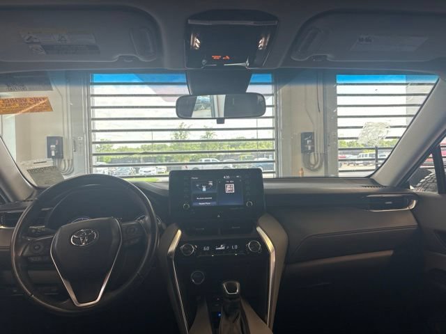 Used 2021 Toyota Venza LE AWD/4WD image 36