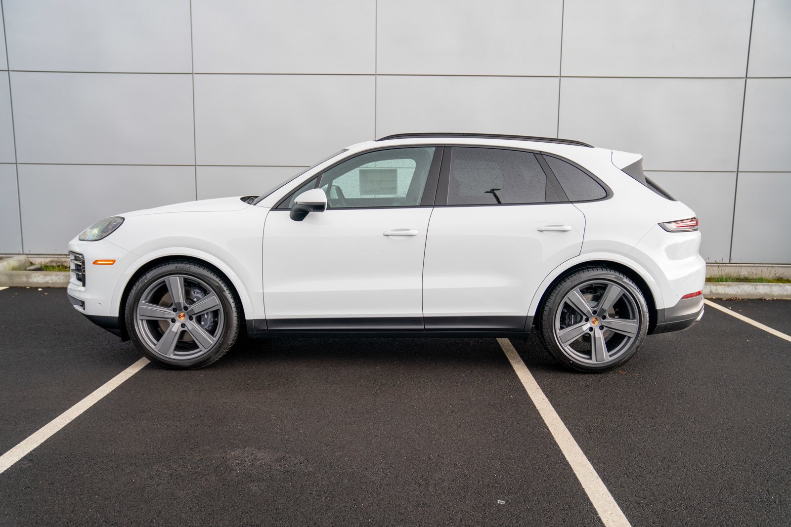 Certified 2026 Porsche Cayenne AWD/4WD image 2