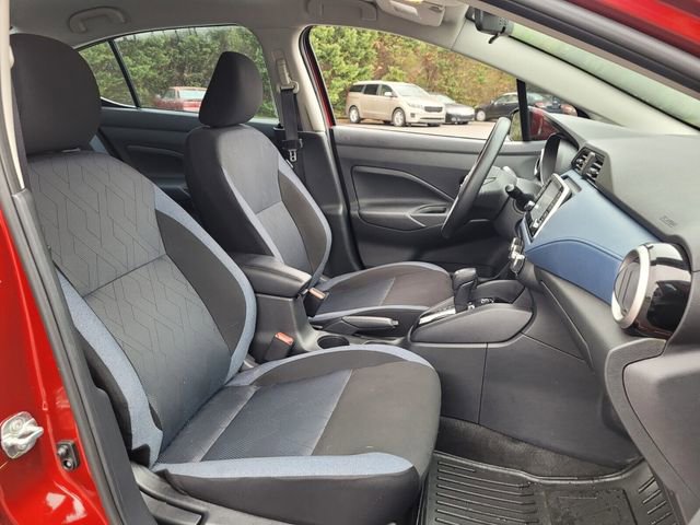 Used 2025 Nissan Versa SV w/ Trunk Package image 18