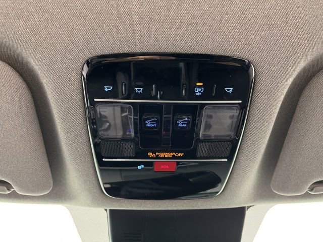 Used 2024 Hyundai Santa Fe Limited image 34