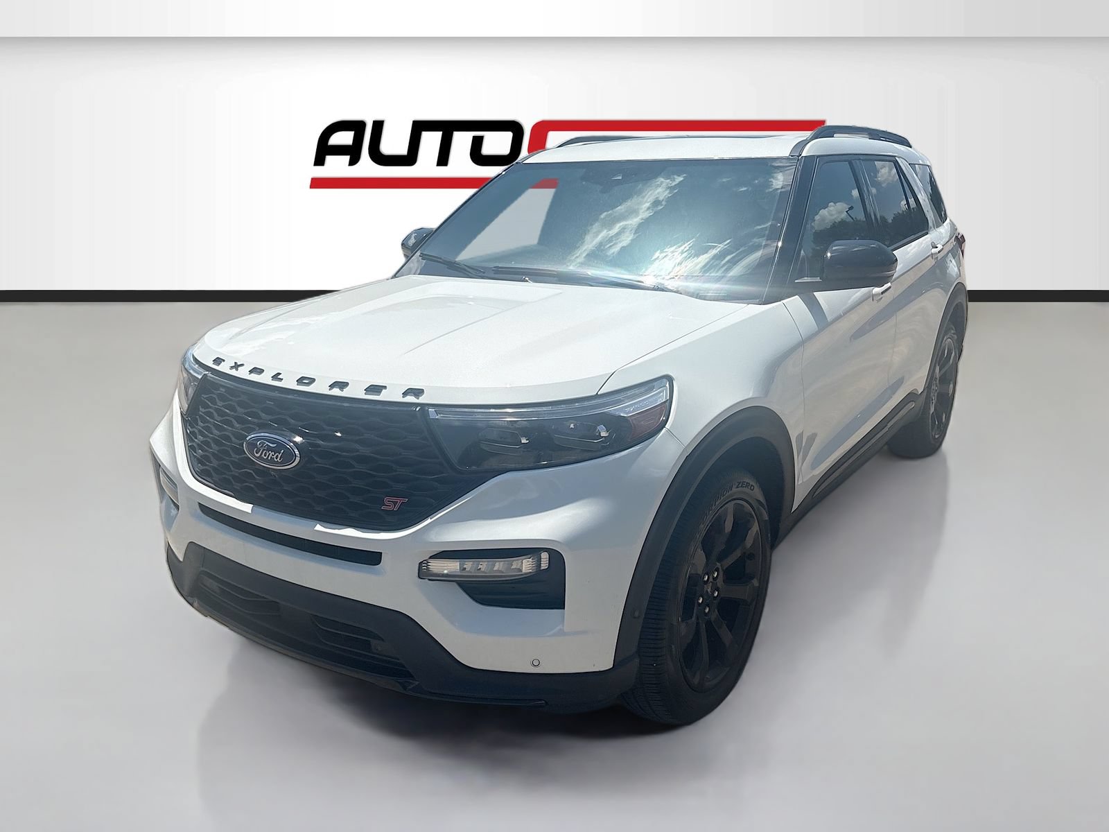 Used 2023 Ford Explorer ST w/ Equipment Group 401A AWD/4WD image 3