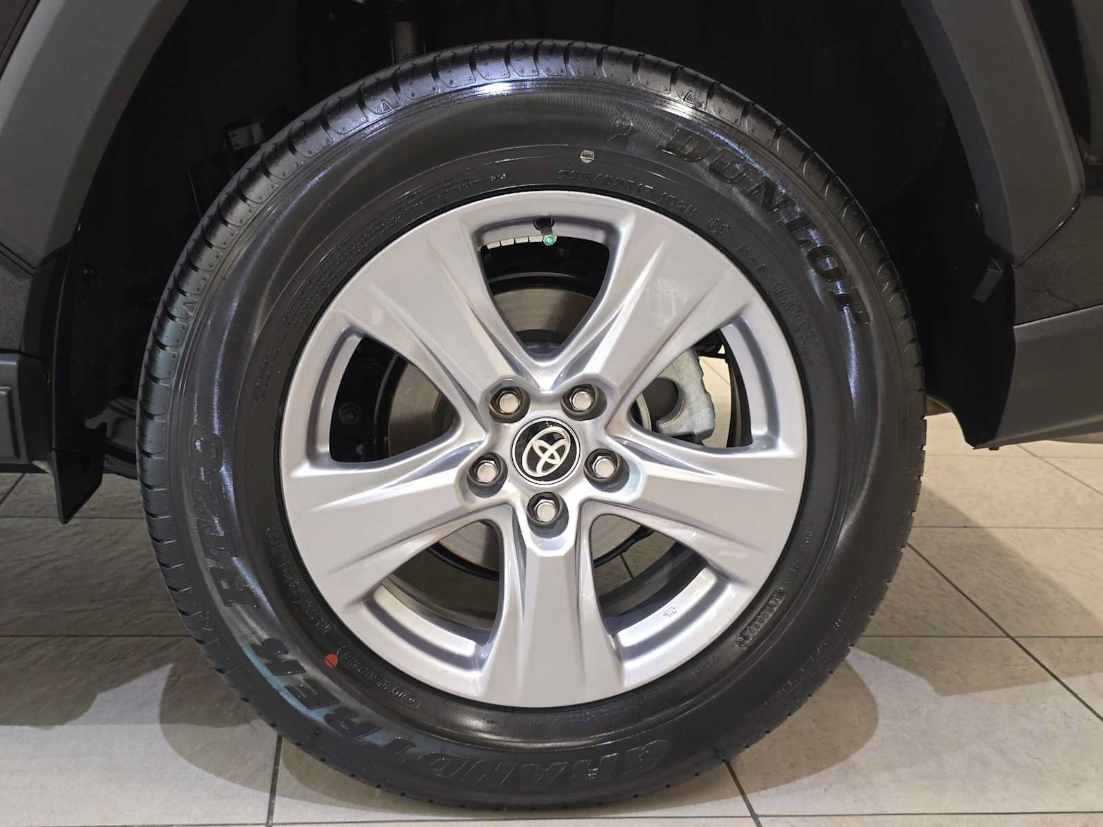 Certified 2025 Toyota RAV4 XLE AWD/4WD image 8