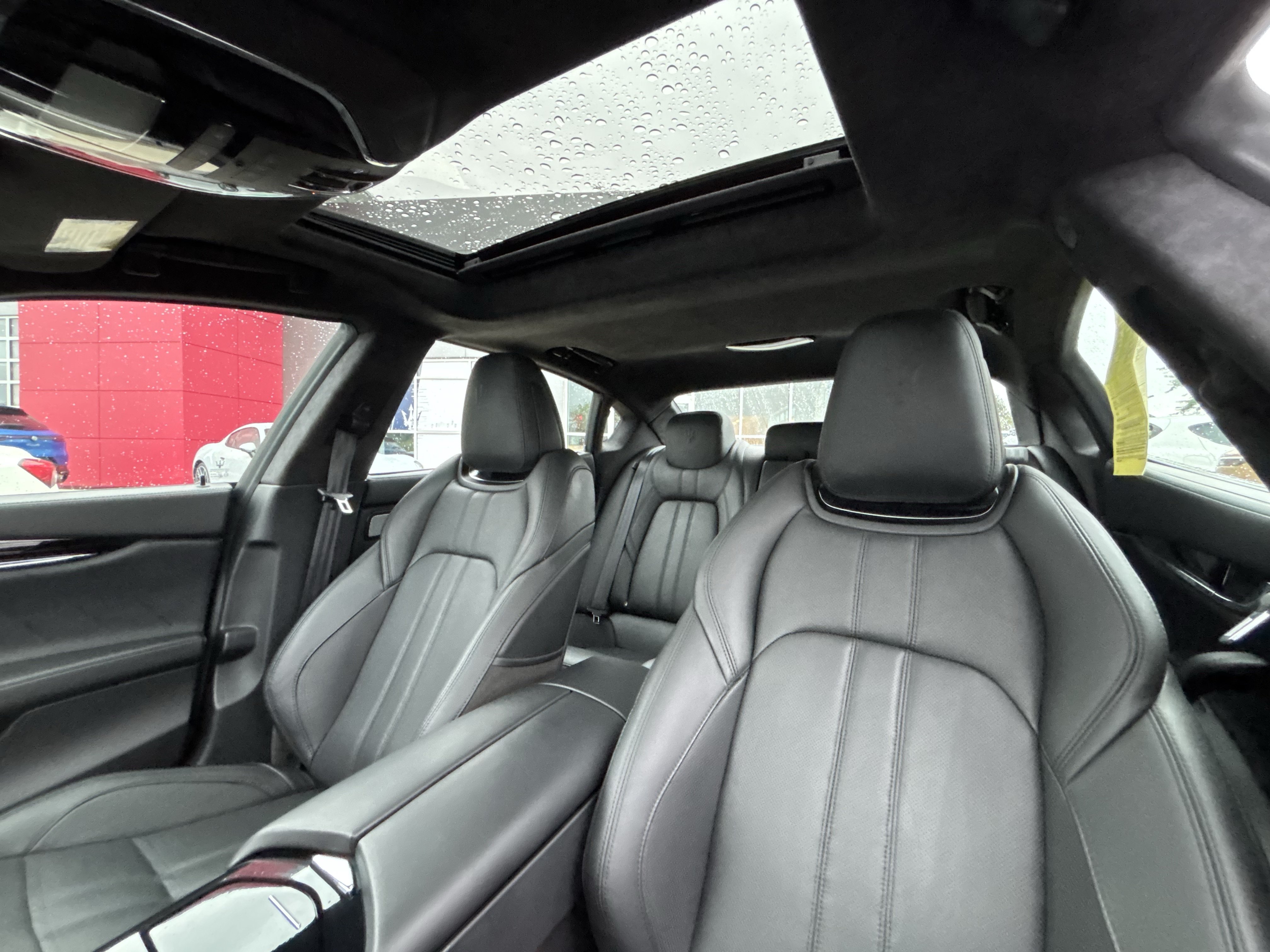 Used 2022 Maserati Quattroporte Modena RWD image 26