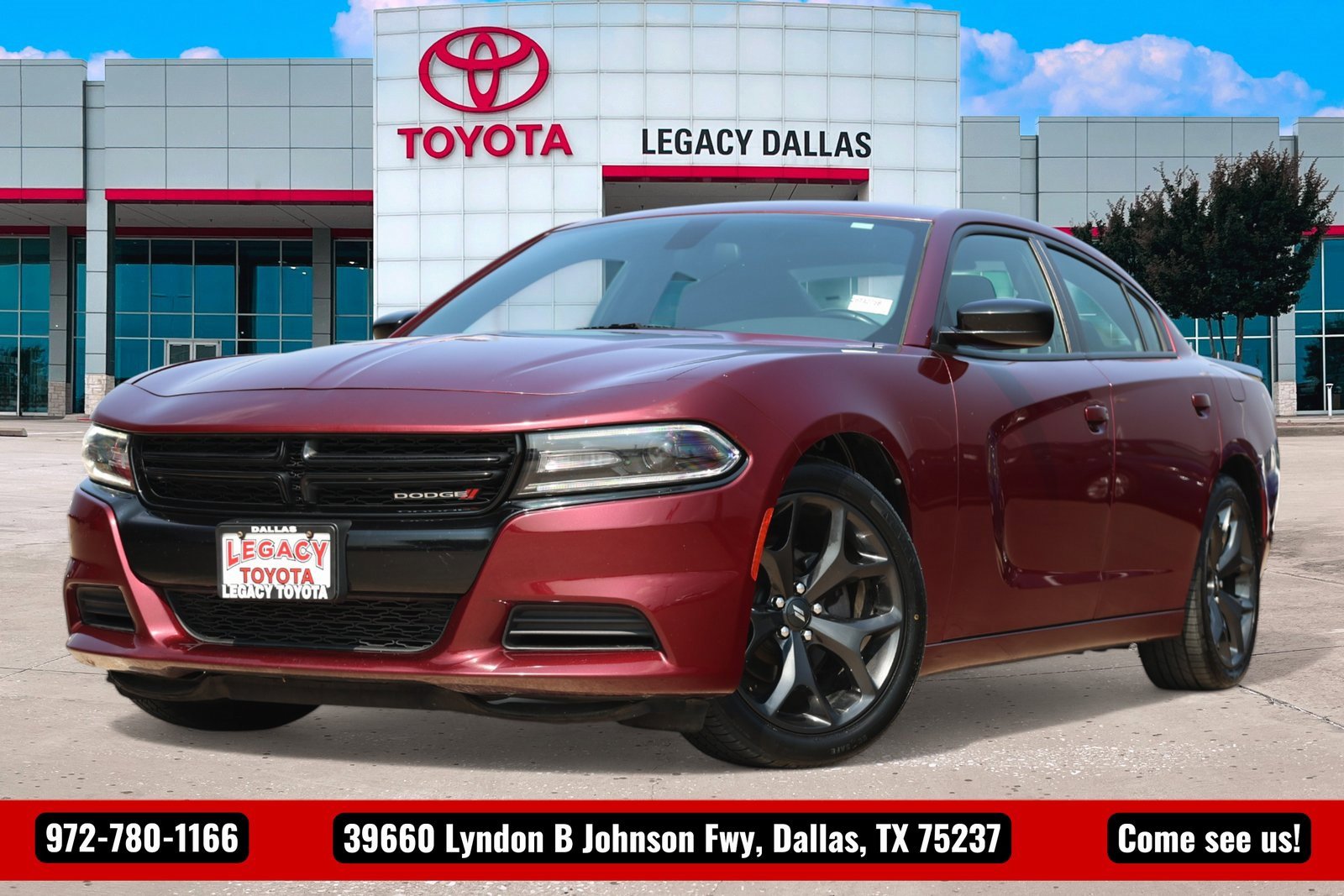 Used 2020 Dodge Charger SXT w/ Blacktop Package