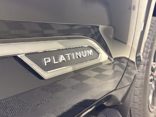New 2026 Toyota Tundra Platinum w/ TRD Off-Road Package AWD/4WD image 18