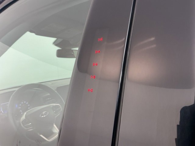 Used 2024 Ford Explorer Limited image 11