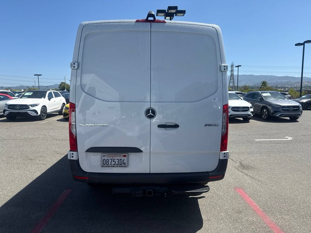 Used 2025 Mercedes-Benz Sprinter 2500 image 6