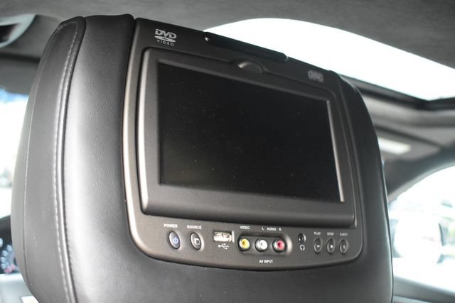 Certified 2019 Cadillac Escalade ESV Platinum AWD/4WD image 29