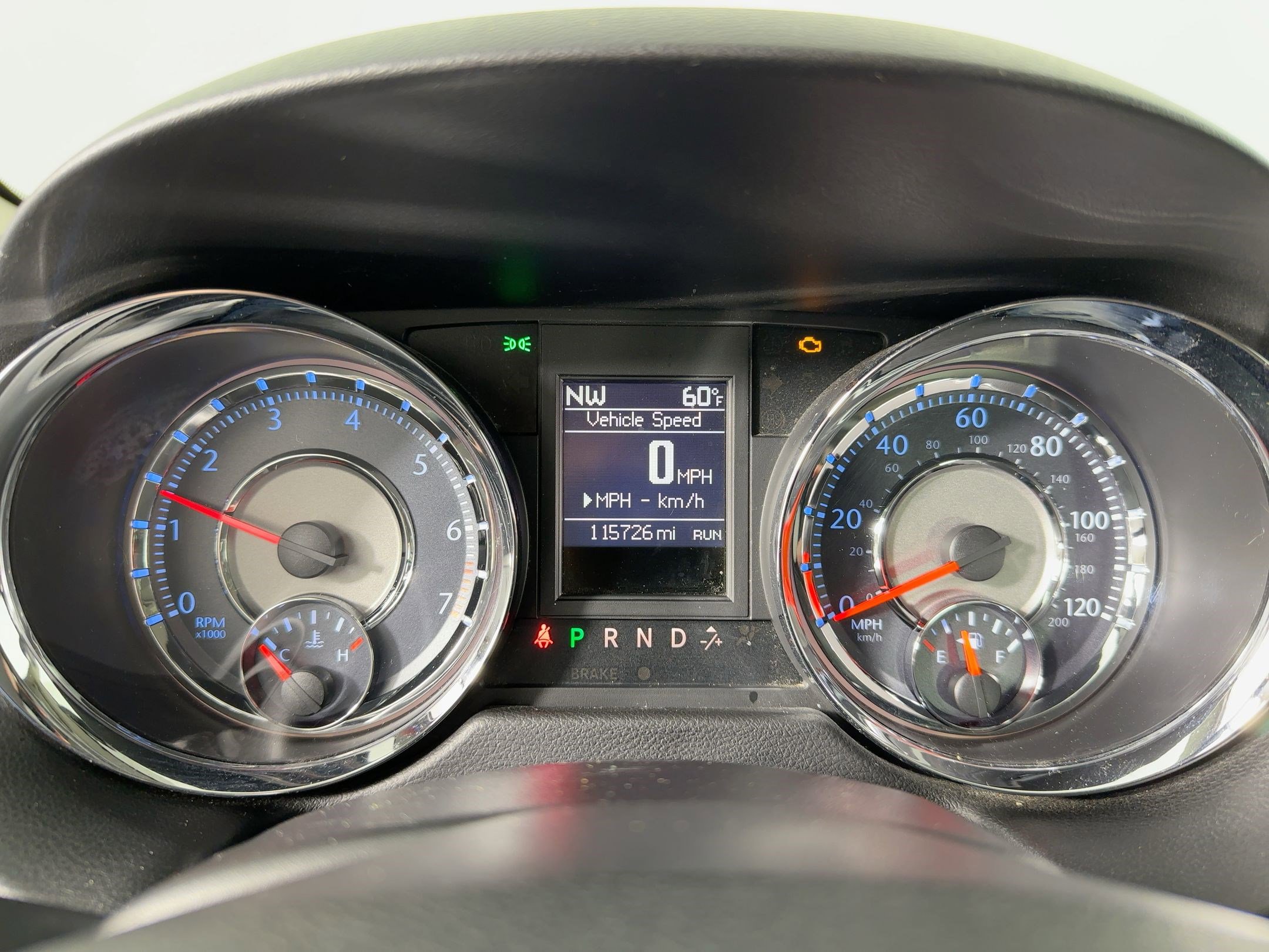 Used 2014 Chrysler Town & Country Touring image 17