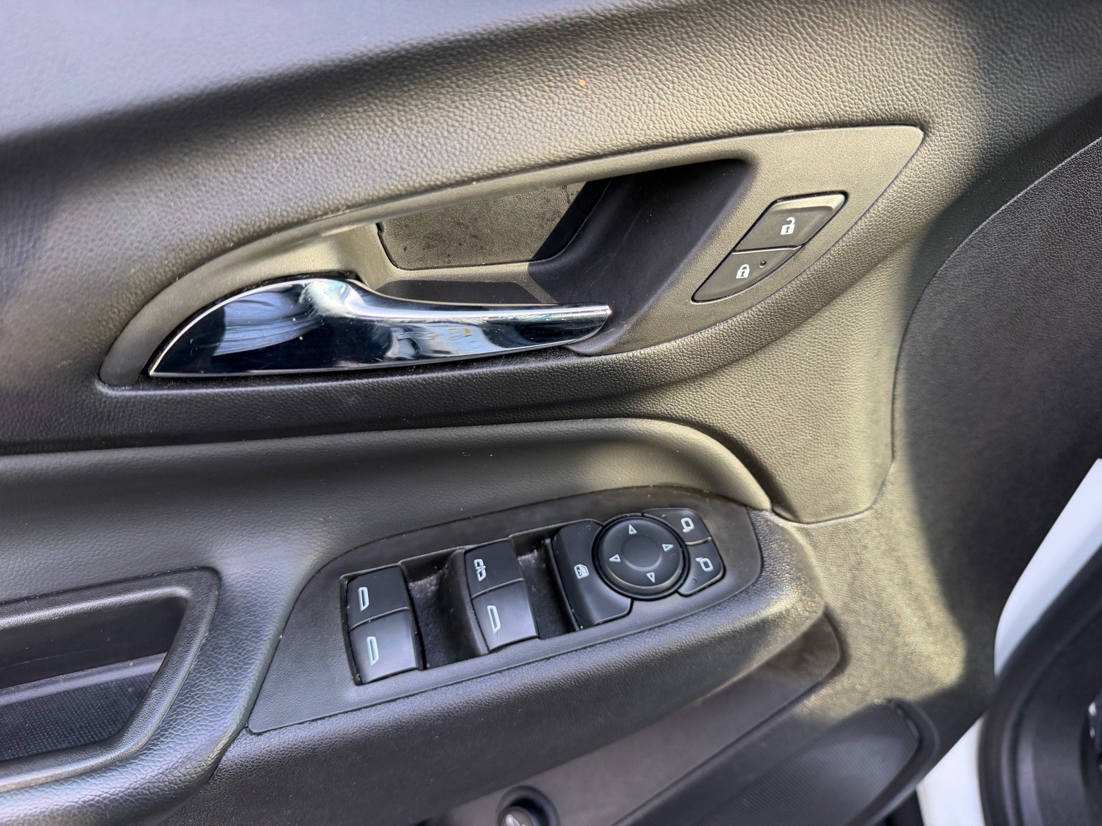 Used 2024 Chevrolet Equinox LT AWD/4WD image 20