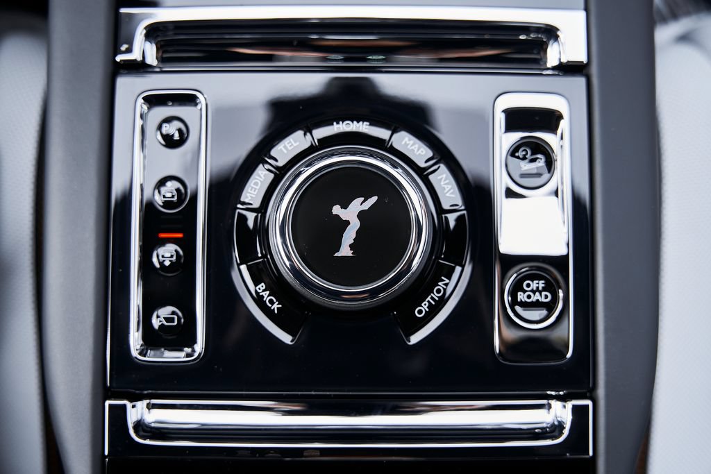 Used 2026 Rolls-Royce Cullinan AWD/4WD image 71