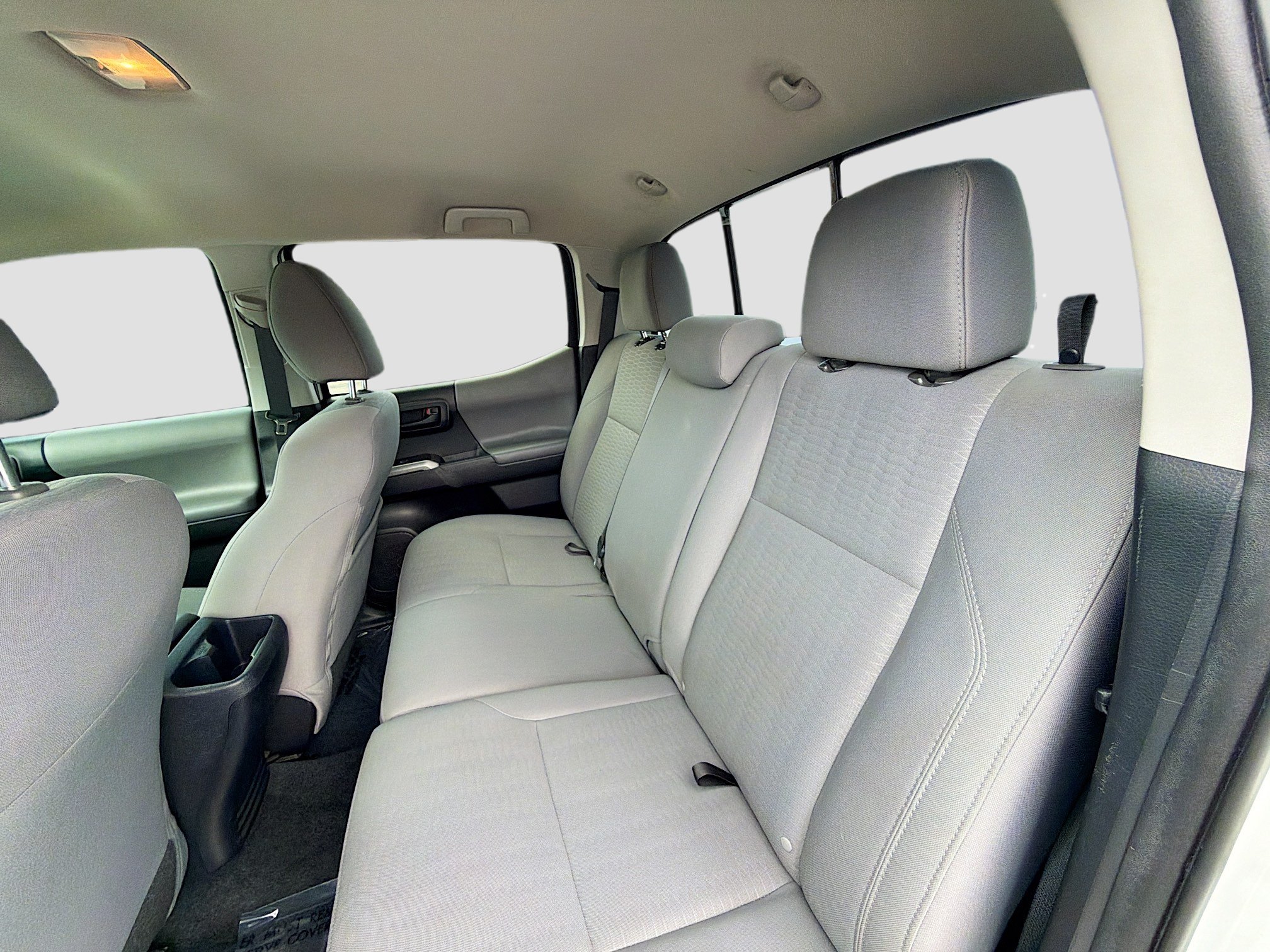 Used 2019 Toyota Tacoma SR5 RWD image 18