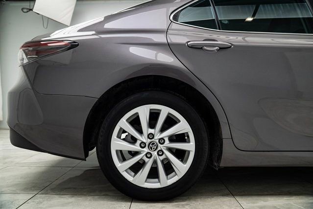 Used 2023 Toyota Camry LE image 18