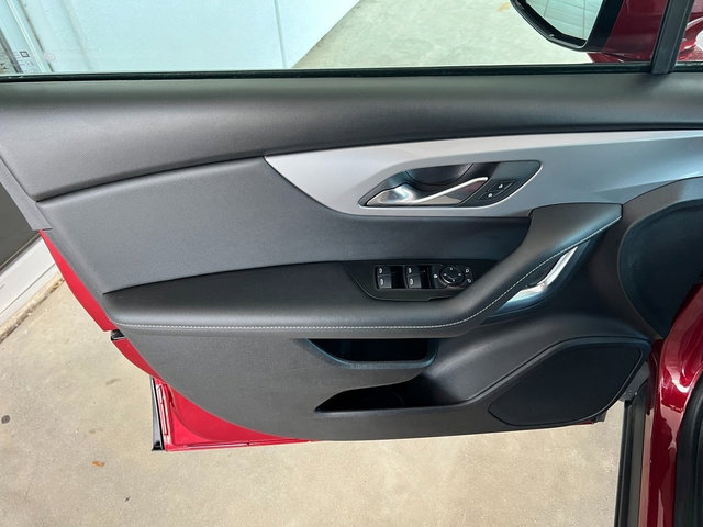 Used 2025 Chevrolet Blazer LT image 16