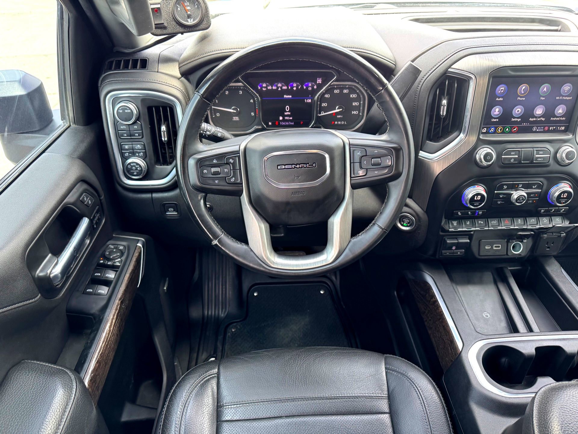 Used 2023 GMC Sierra 3500 Denali w/ Denali Black Diamond Edition image 26