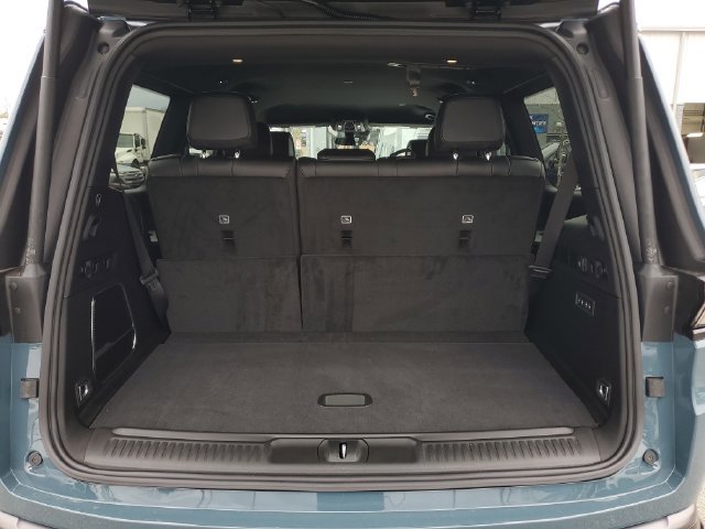 New 2026 Jeep Grand Wagoneer Limited AWD/4WD image 9