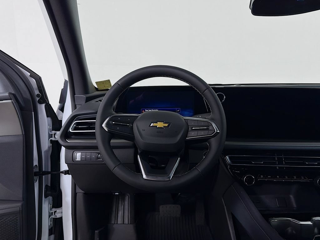 New 2026 Chevrolet Traverse LT w/ LPO, Floor Liner Package AWD/4WD image 18
