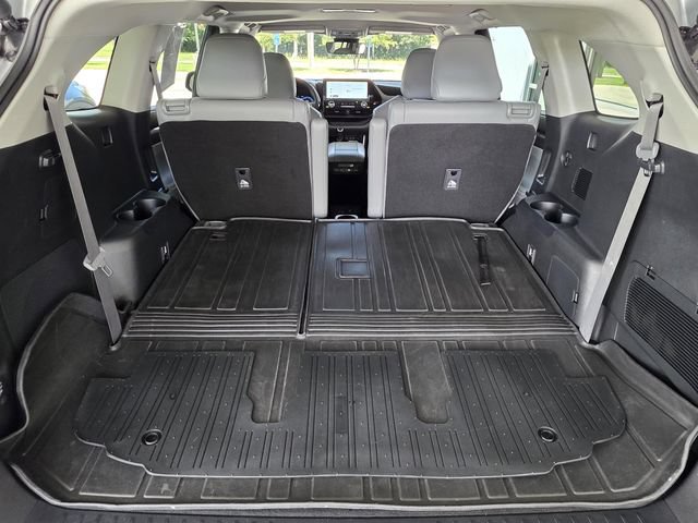 Certified 2024 Toyota Highlander Limited FWD image 14