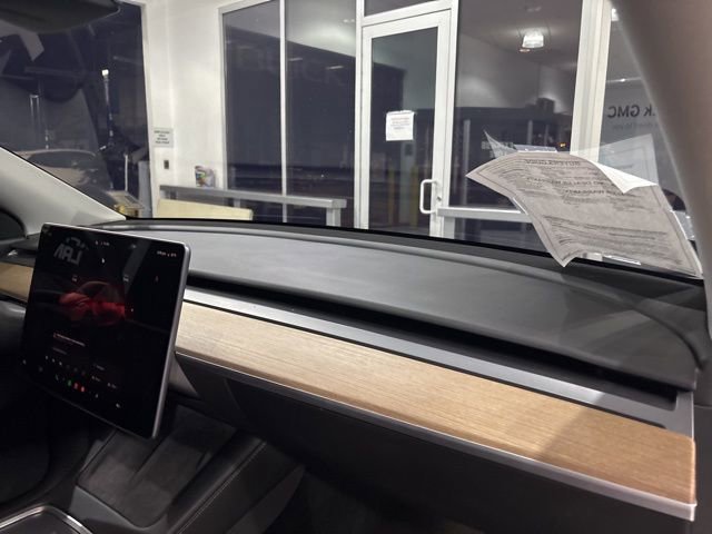 Used 2022 Tesla Model Y Performance image 35