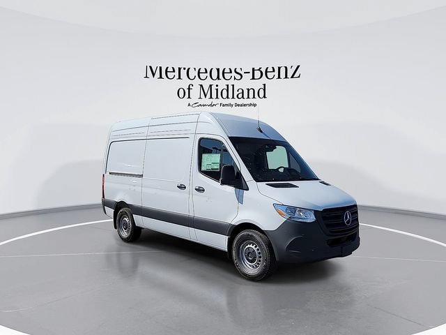 Used 2025 Mercedes-Benz Sprinter 2500 image 2