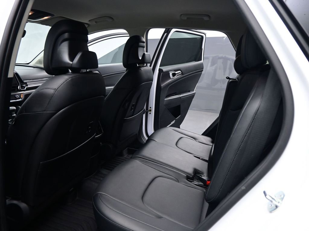 Used 2023 Kia Sportage EX image 23