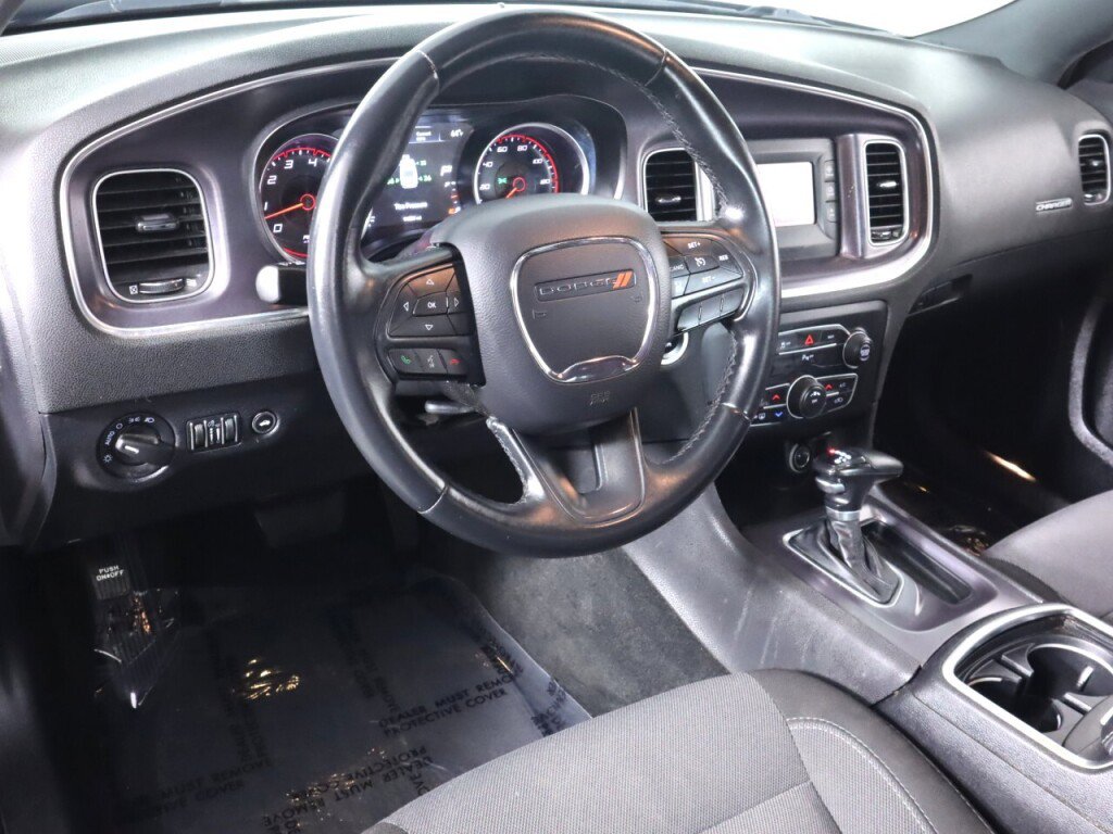 Used 2016 Dodge Charger SE w/ Popular Equipment Group RWD image 9