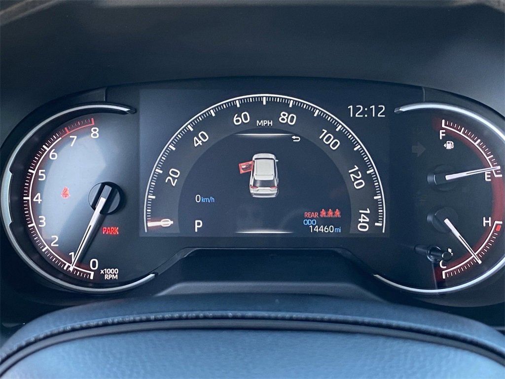 Certified 2025 Toyota RAV4 LE image 32