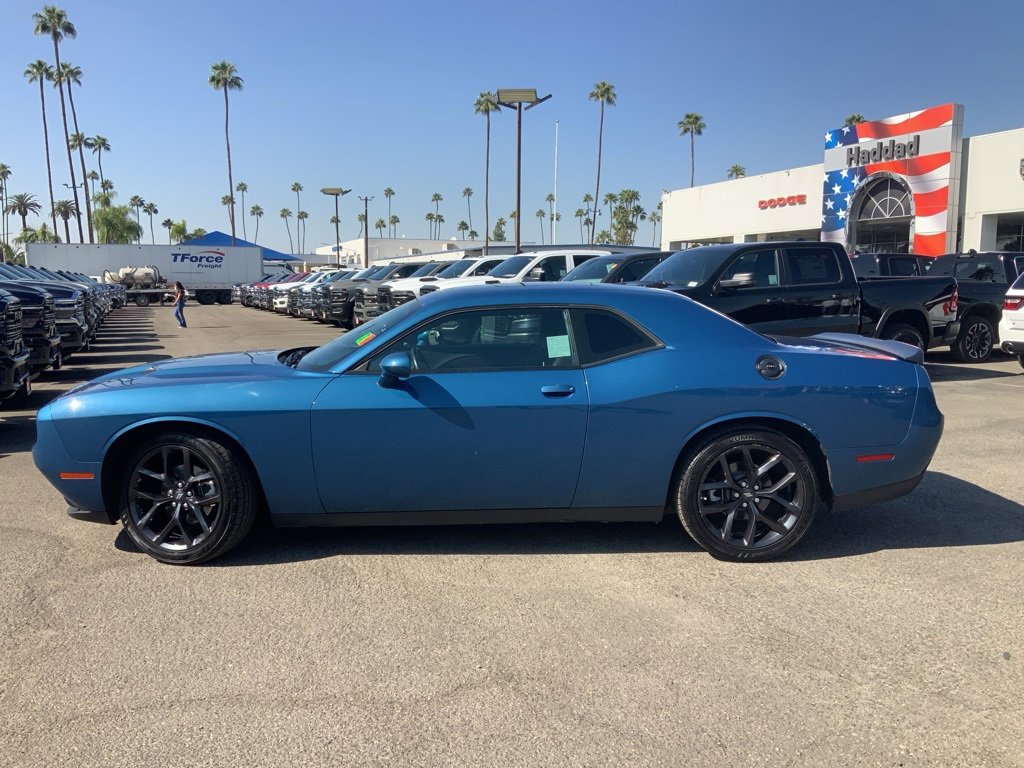 Certified 2022 Dodge Challenger SXT w/ Blacktop Package image 8
