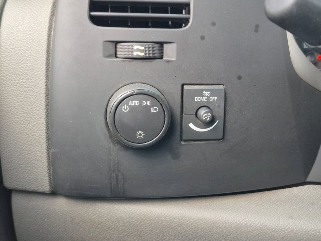 Used 2014 Chevrolet Silverado 3500 W/T image 15