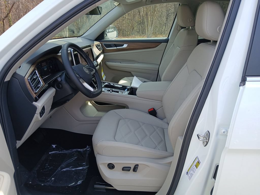 New 2026 Volkswagen Atlas SE FWD image 9