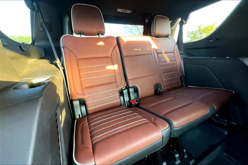Used 2023 GMC Yukon Denali Ultimate image 28