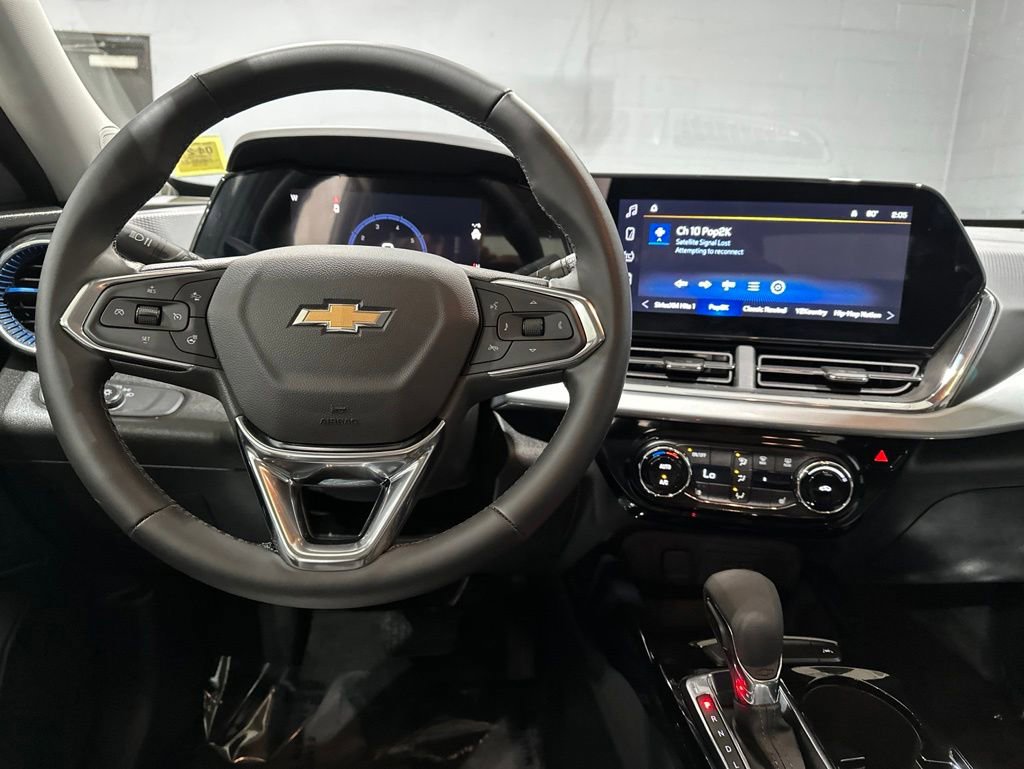 Used 2026 Chevrolet Trax LT w/ Driver Confidence Package FWD image 7