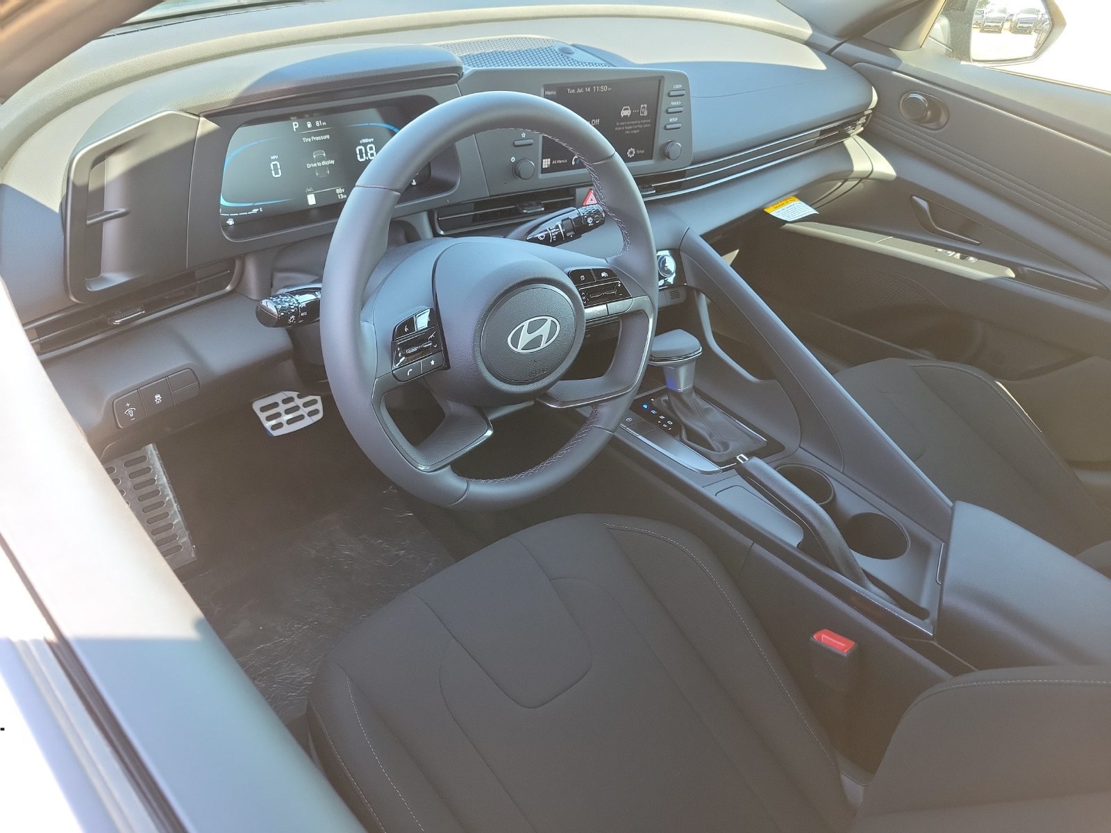 New 2026 Hyundai Elantra SEL Sport FWD image 6