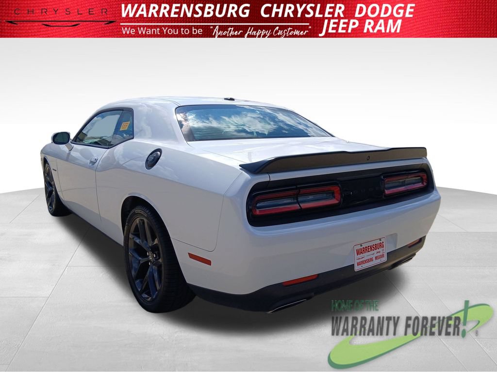 Used 2022 Dodge Challenger R/T w/ Blacktop Package RWD image 6