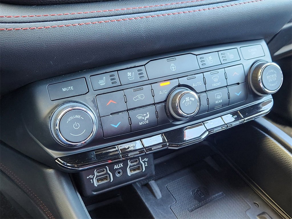 Used 2023 Dodge Durango R/T image 13