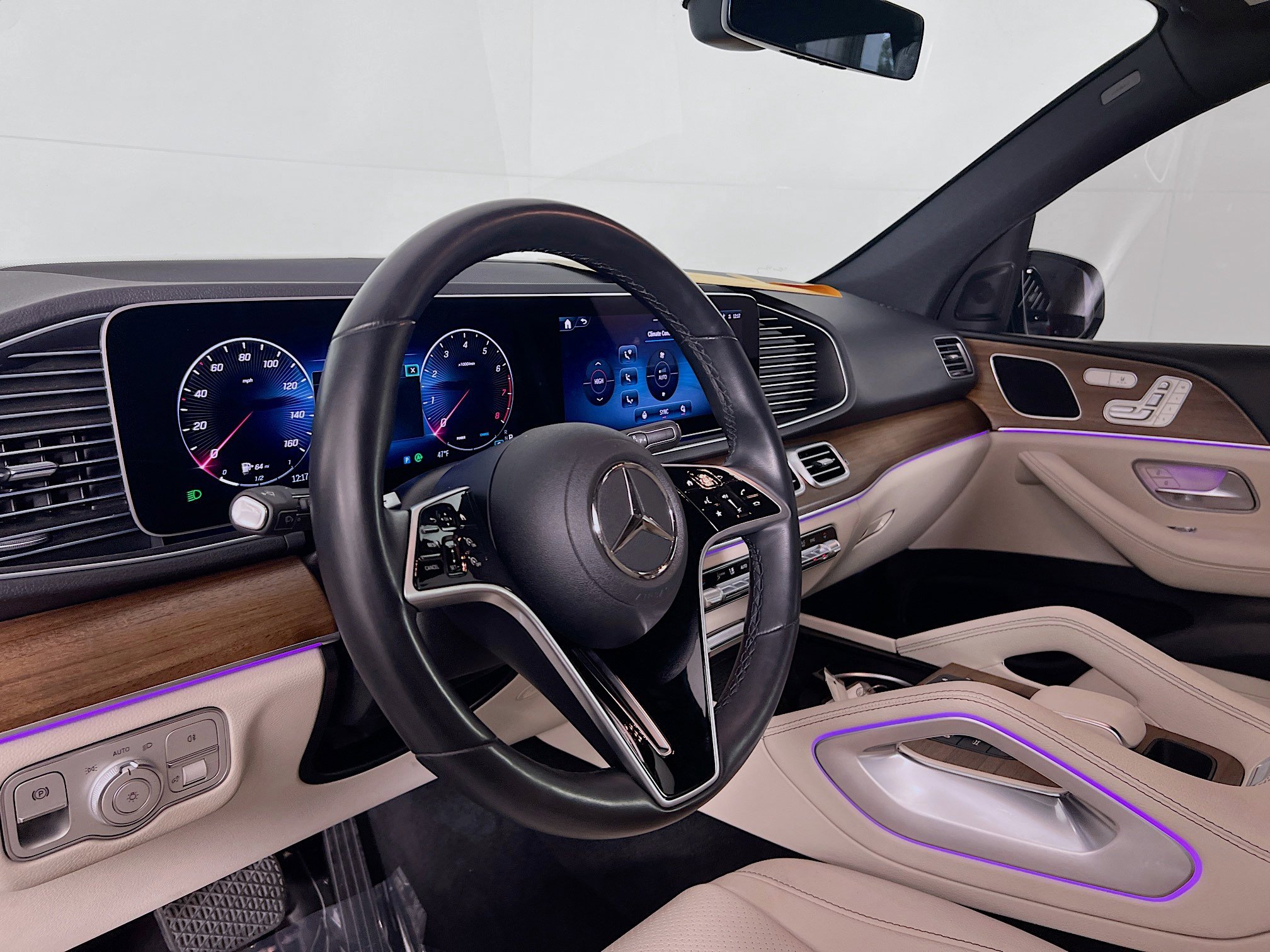 Used 2024 Mercedes-Benz GLE 350 4MATIC image 9