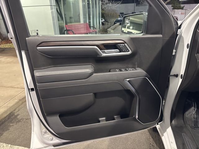 Used 2025 GMC Sierra 1500 SLT image 12