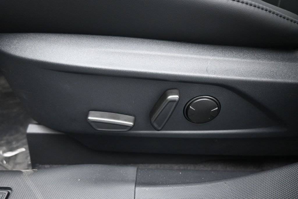New 2026 Ford Mustang Mach-E Select RWD image 10