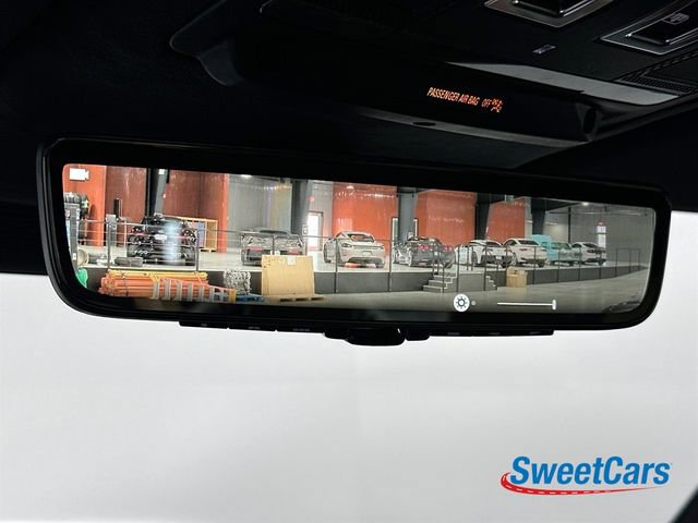 Used 2025 Land Rover Defender 110 V8 image 36