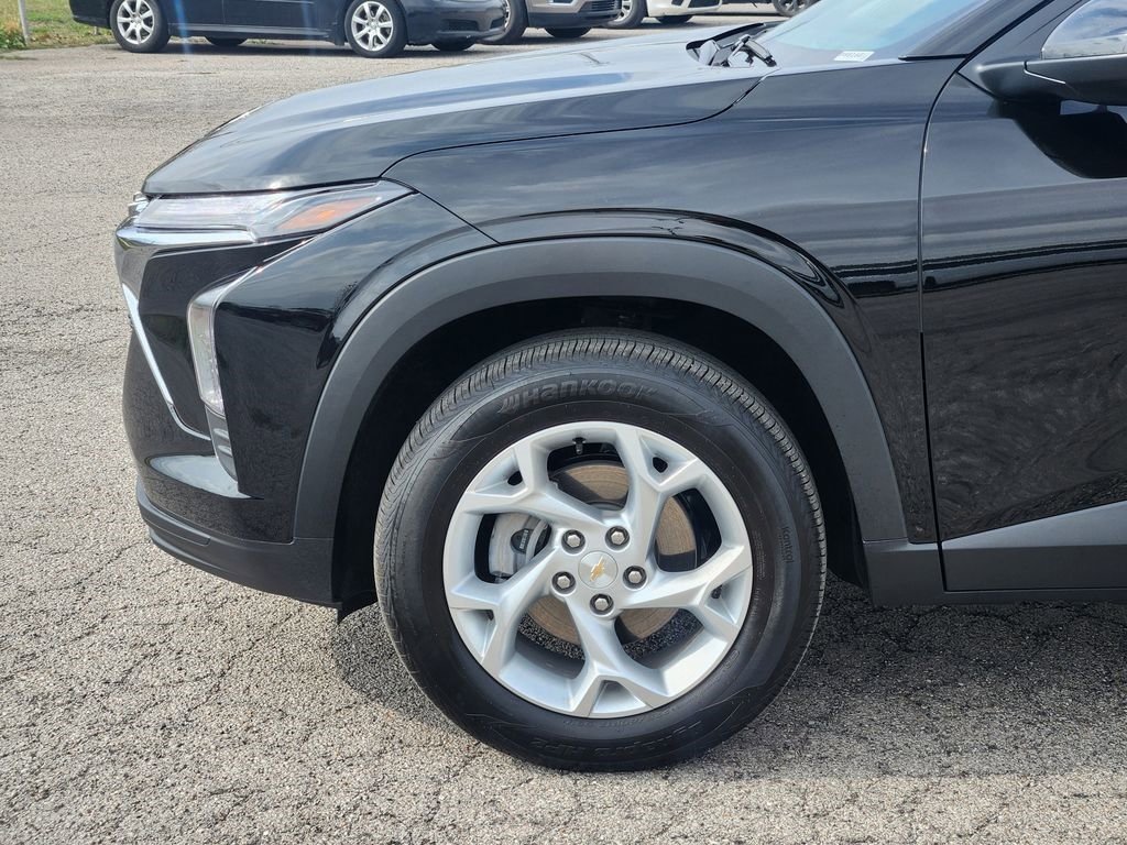 Used 2026 Chevrolet Trax LS w/ LS Convenience Package image 8