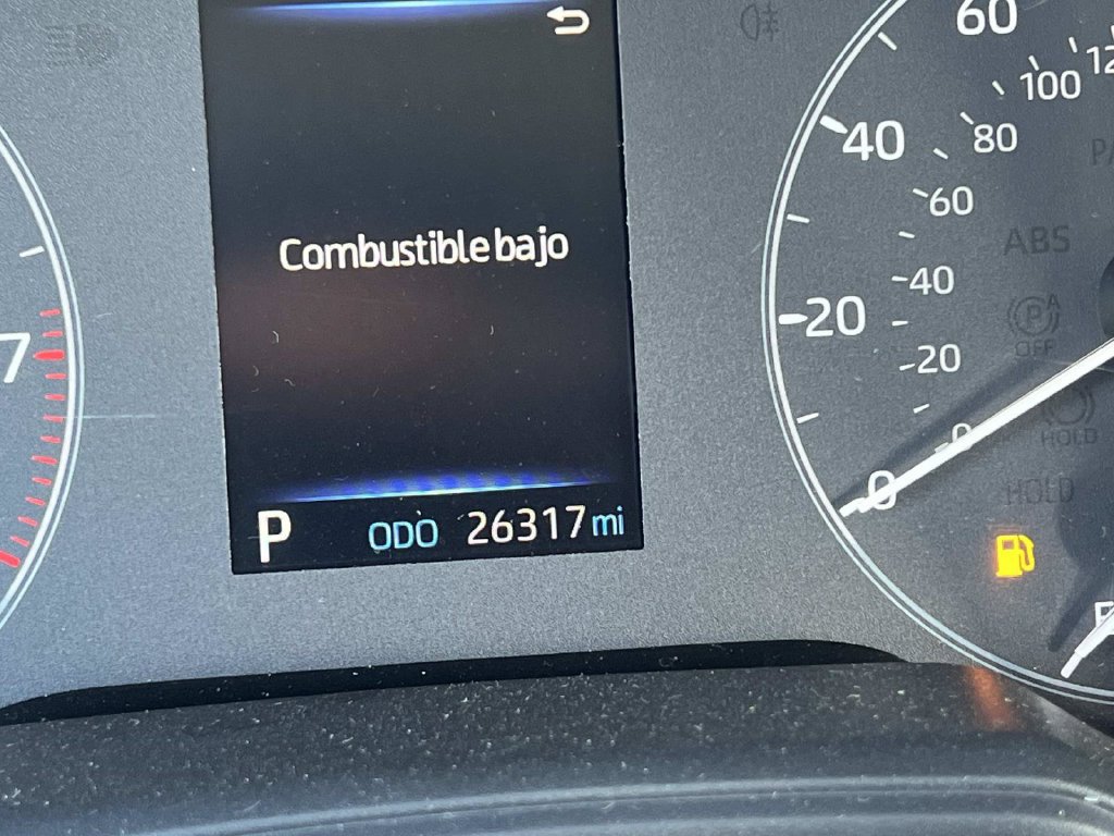 Used 2024 Toyota Corolla LE FWD image 14