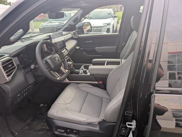 New 2026 Toyota Tundra Limited AWD/4WD image 15