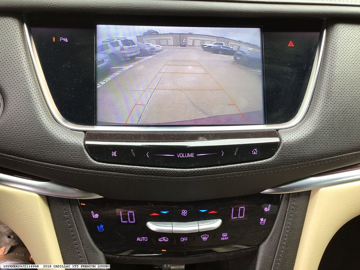 Used 2018 Cadillac XT5 Premium Luxury FWD image 9