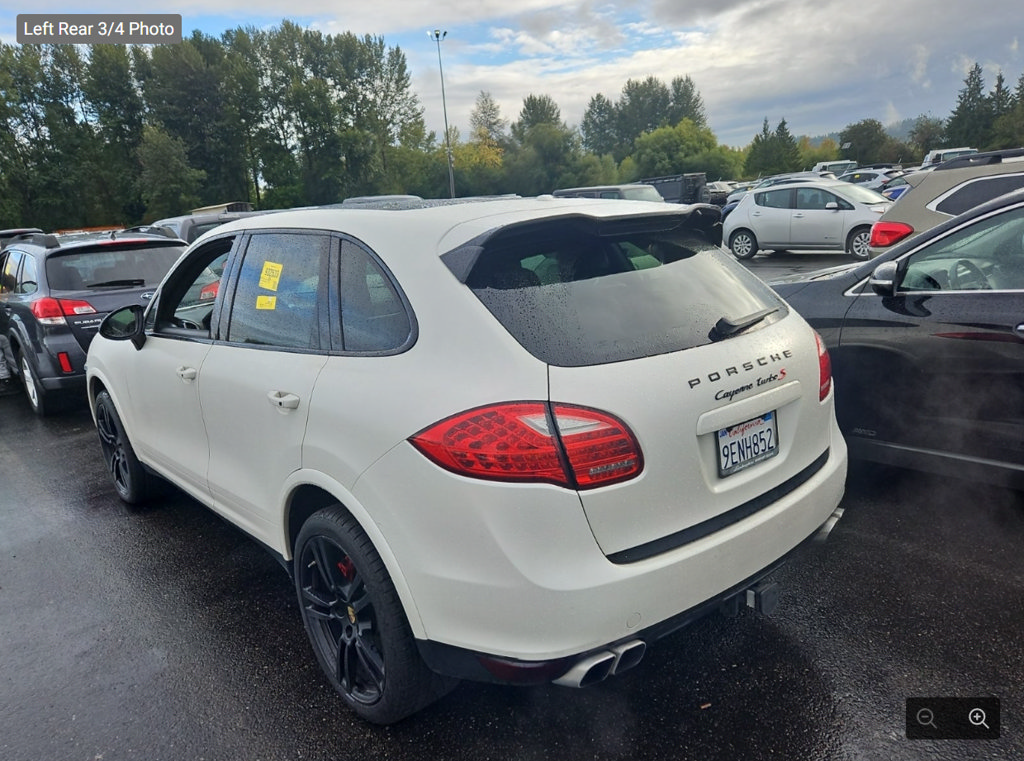 Used 2014 Porsche Cayenne Turbo S AWD/4WD image 3