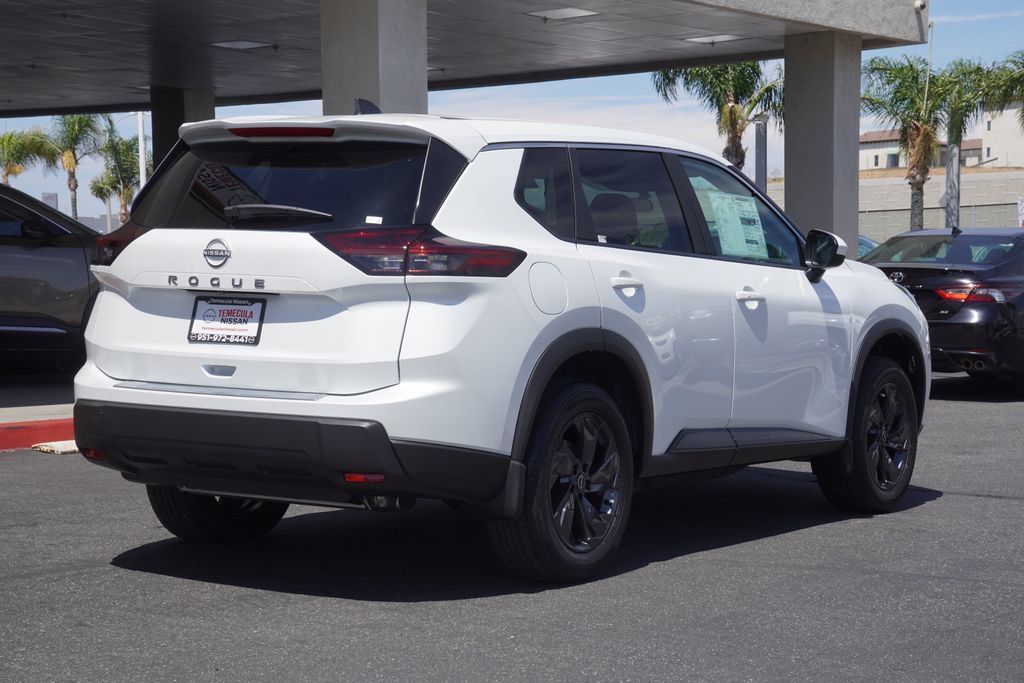 New 2026 Nissan Rogue SV FWD image 4